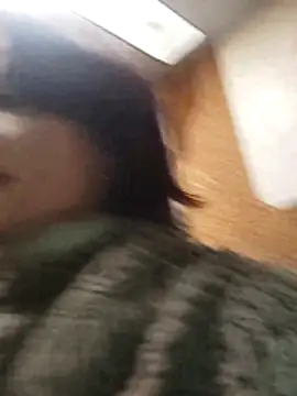 SweetLeila40 online show from November 2, 2025, 9:50 pm