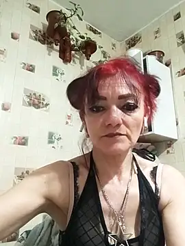 SweetLeila40 online show from April 4, 2026, 9:34 pm