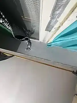 SweetLeila40 online show from April 9, 2026, 7:41 pm