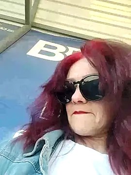 Snapshot of SweetLeila40 chatting on May 16, 2026, 12:48 pm SweetLeila40 online show from May 16, 2026, 12:48 pm