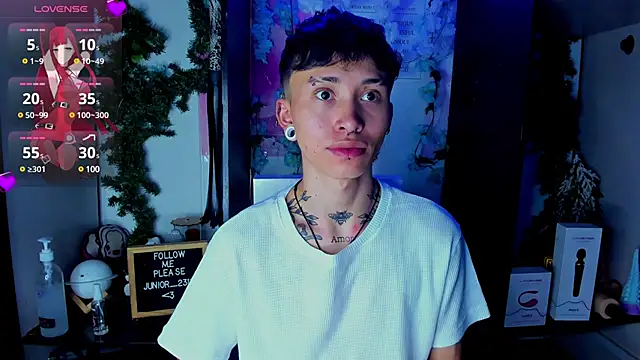 Snapshot of juniior_2311_ chatting on March 11, 2025, 12:11 am juniior 2311 online show from March 11, 2025, 12:11 am