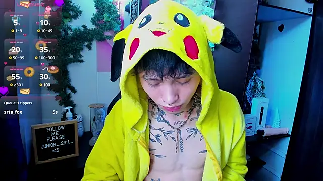 Snapshot of juniior_2311_ chatting on March 20, 2025, 12:00 pm juniior 2311 online show from March 20, 2025, 12:00 pm