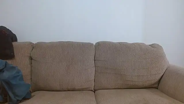 6igsticc9inch online show from September 10, 2025, 8:53 pm