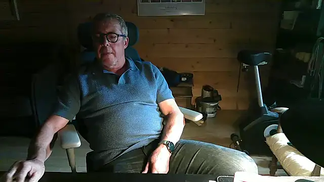 Snapshot of lelohop chatting on October 13, 2025, 10:59 am lelohop online show from October 13, 2025, 10:59 am