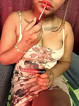 Hot Urvi online show from January 17, 2026, 6:18 am