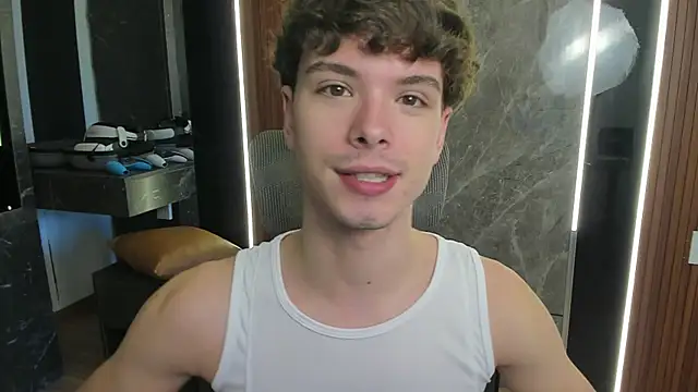 Snapshot of calvin_love_you chatting on July 12, 2026, 9:44 am calvin love you online show from July 12, 2026, 9:44 am