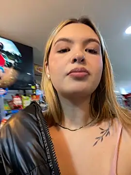 Odett  online show from October 15, 2025, 2:44 am