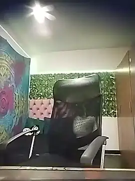 BurningVenus12 online show from November 26, 2025, 5:19 am