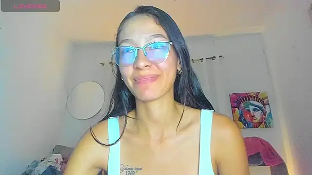 Snapshot of Sophie_sweett19 chatting on June 18, 2026, 11:53 pm Sophie sweett19 online show from June 18, 2026, 11:53 pm