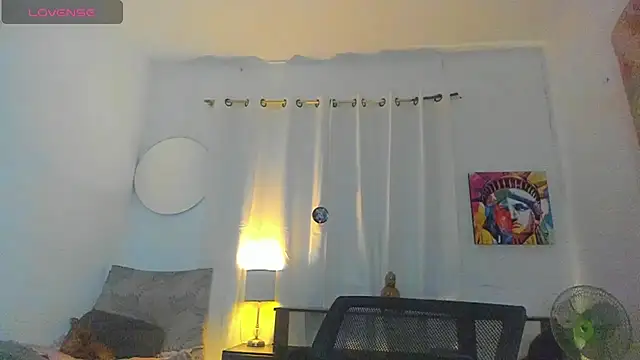 Snapshot of Sophie_sweett19 chatting on July 25, 2026, 2:20 am Sophie sweett19 online show from July 25, 2026, 2:20 am