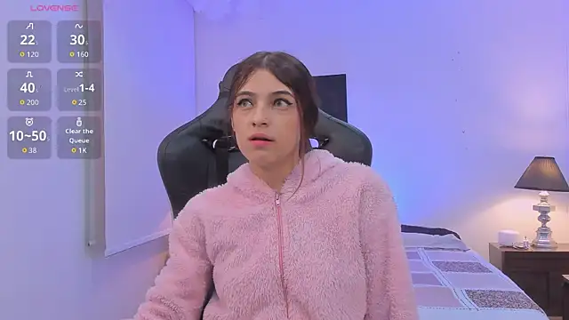 sofiarouge online show from January 7, 2026, 11:56 am