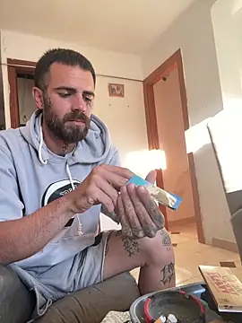 charlye inkkkk online show from April 15, 2026, 6:04 pm