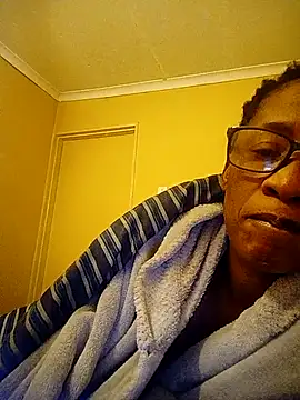 Snapshot of bustybillies chatting on July 3, 2026, 5:08 pm bustybillies online show from July 3, 2026, 5:08 pm