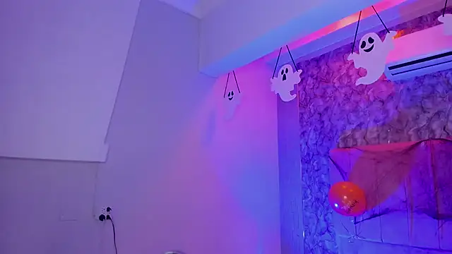 Snapshot of aliccecooper chatting on October 25, 2025, 10:56 am aliccecooper online show from October 25, 2025, 10:56 am