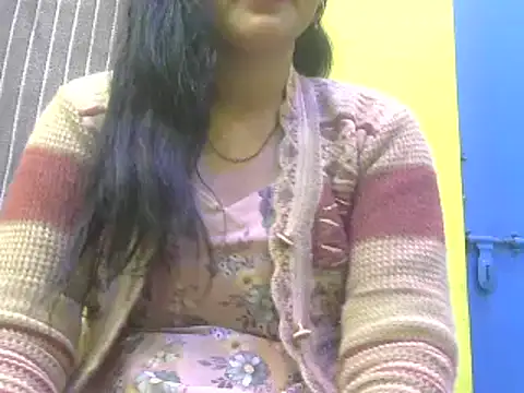 CUTYHINA 001 online show from December 2, 2024, 10:50 am