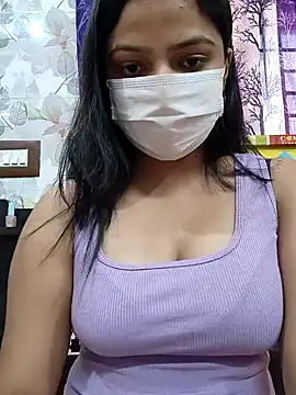 Snapshot of Myloveurvi chatting on December 17, 2024, 10:44 am Myloveurvi online show from December 17, 2024, 10:44 am