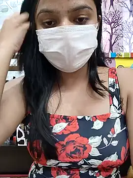 Snapshot of Myloveurvi chatting on January 2, 2025, 11:20 am Myloveurvi online show from January 2, 2025, 11:20 am