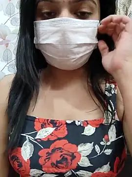 Snapshot of Myloveurvi chatting on February 28, 2025, 7:25 pm Myloveurvi online show from February 28, 2025, 7:25 pm