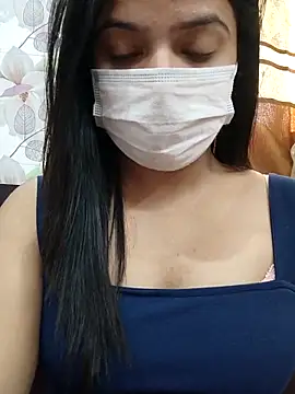 Snapshot of Myloveurvi chatting on March 7, 2025, 9:51 am Myloveurvi online show from March 7, 2025, 9:51 am