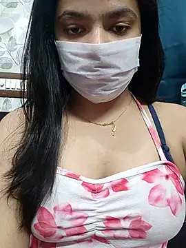 Snapshot of Myloveurvi chatting on October 24, 2025, 2:24 pm Myloveurvi online show from October 24, 2025, 2:24 pm