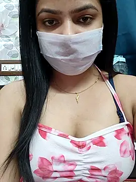 Snapshot of Myloveurvi chatting on October 26, 2025, 11:38 am Myloveurvi online show from October 26, 2025, 11:38 am