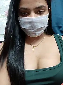 Snapshot of Myloveurvi chatting on November 11, 2025, 7:03 pm Myloveurvi online show from November 11, 2025, 7:03 pm