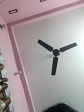 Myloveurvi online show from January 12, 2026, 3:28 pm