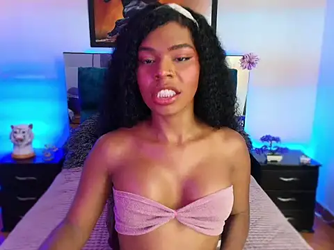 Privatechocolatta online show from November 11, 2025, 7:14 pm