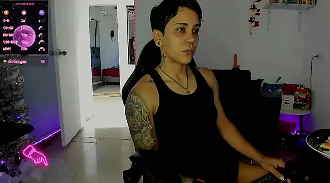 ZhoeStrong online show from January 1, 2025, 5:11 pm