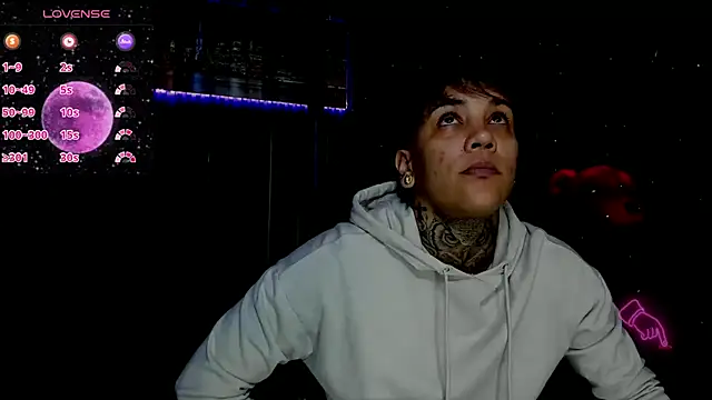 ZhoeStrong online show from March 18, 2025, 1:09 pm