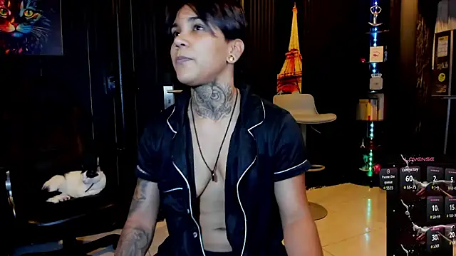 ZhoeStrong online show from October 11, 2025, 10:52 pm