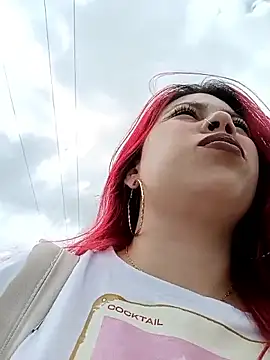 aurora sky11 online show from November 3, 2025, 3:24 pm