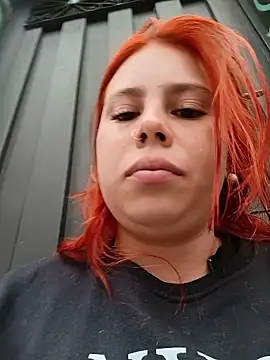 aurora sky11 online show from January 5, 2026, 10:24 pm