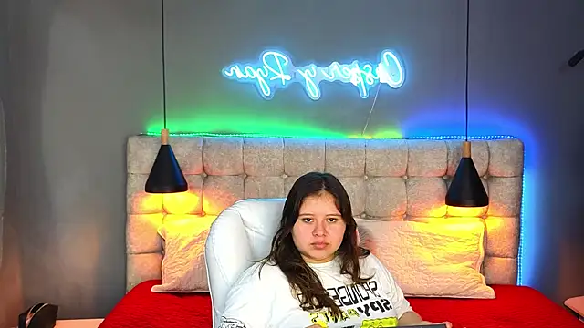 Laia and Aloby online show from December 23, 2024, 4:06 pm