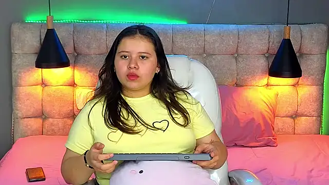 Laia and Aloby online show from January 10, 2025, 3:27 pm