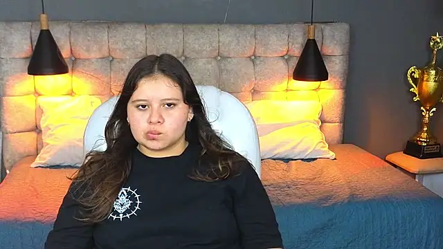 Laia and Aloby online show from January 31, 2025, 7:18 pm