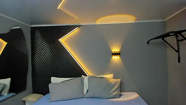 Laia and Aloby online show from March 31, 2026, 10:10 pm