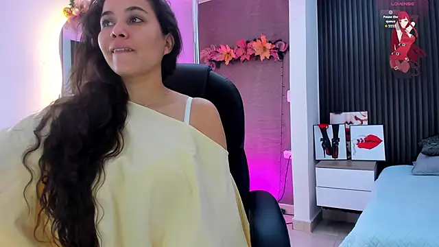 natasha  jackson online show from November 29, 2025, 12:08 pm