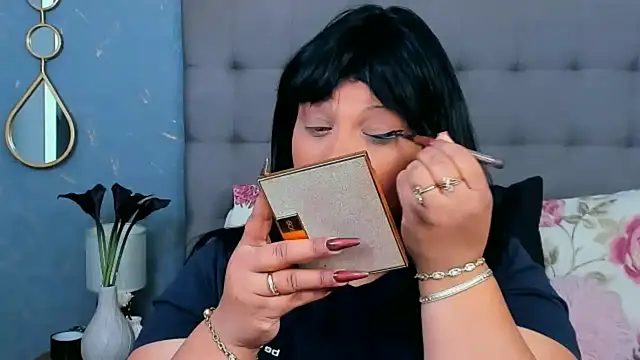 AmyCubes online show from January 15, 2025, 8:41 am