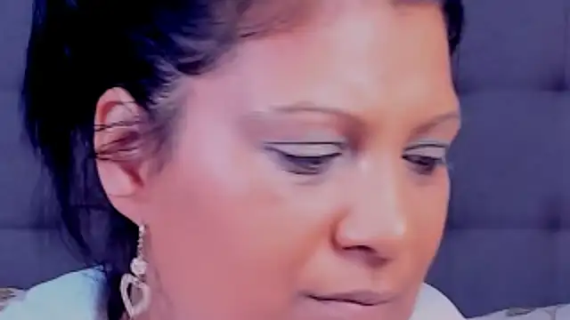 AmyCubes online show from March 6, 2025, 1:37 am