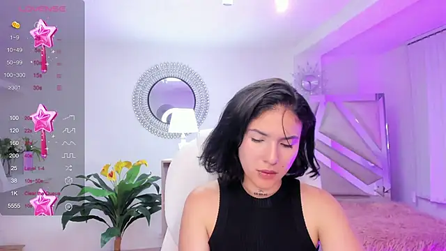 Snapshot of kendaall_jenner_ chatting on December 22, 2024, 8:27 am kendaall jenner online show from December 22, 2024, 8:27 am