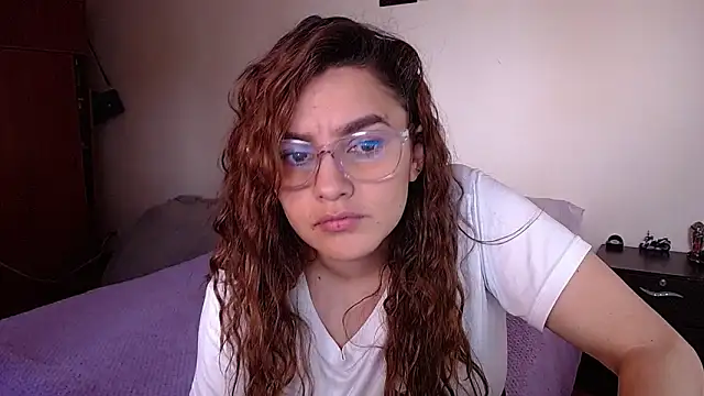 Lu perez online show from February 4, 2025, 8:17 pm