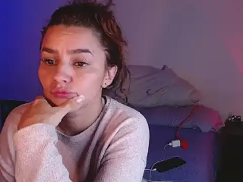 Lu perez online show from February 25, 2025, 12:25 am