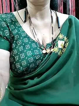 Snapshot of bhuvana555 chatting on November 30, 2025, 5:28 pm bhuvana555 online show from November 30, 2025, 5:28 pm