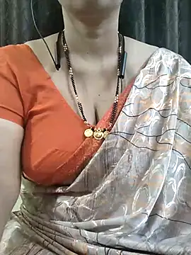 Snapshot of bhuvana555 chatting on January 11, 2026, 5:18 pm bhuvana555 online show from January 11, 2026, 5:18 pm