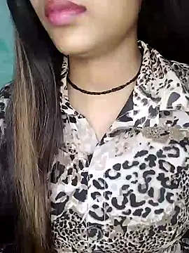 Sreya213 online show from January 25, 2025, 3:41 pm