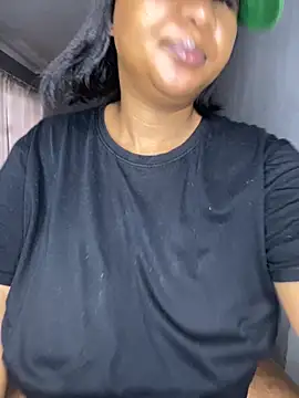 Snapshot of MayaPassion chatting on September 29, 2025, 5:23 am MayaPassion online show from September 29, 2025, 5:23 am