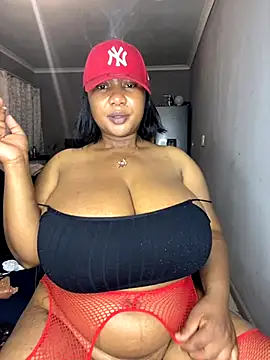 Snapshot of MayaPassion chatting on November 4, 2025, 5:01 pm MayaPassion online show from November 4, 2025, 5:01 pm