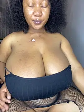 Snapshot of MayaPassion chatting on November 9, 2025, 5:33 pm MayaPassion online show from November 9, 2025, 5:33 pm