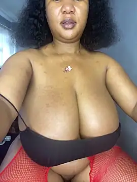 Snapshot of MayaPassion chatting on November 11, 2025, 5:40 am MayaPassion online show from November 11, 2025, 5:40 am